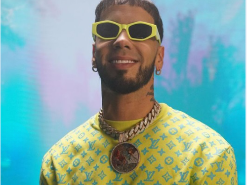 <strong>Anuel celebra el éxito mundial de su nuevo sencillo «Más rica que ayer»</strong>