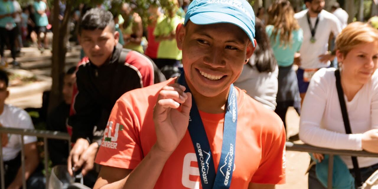 <strong>Yurni Lezama: el&nbsp; primer indígena taurepán&nbsp; en correr en el Maratón CAF 2023</strong>