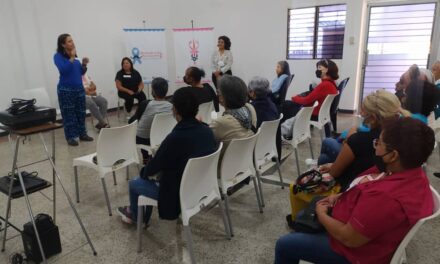 SAV y Circuito Gran Cine se unieron para concientizar sobre el cáncer de mama