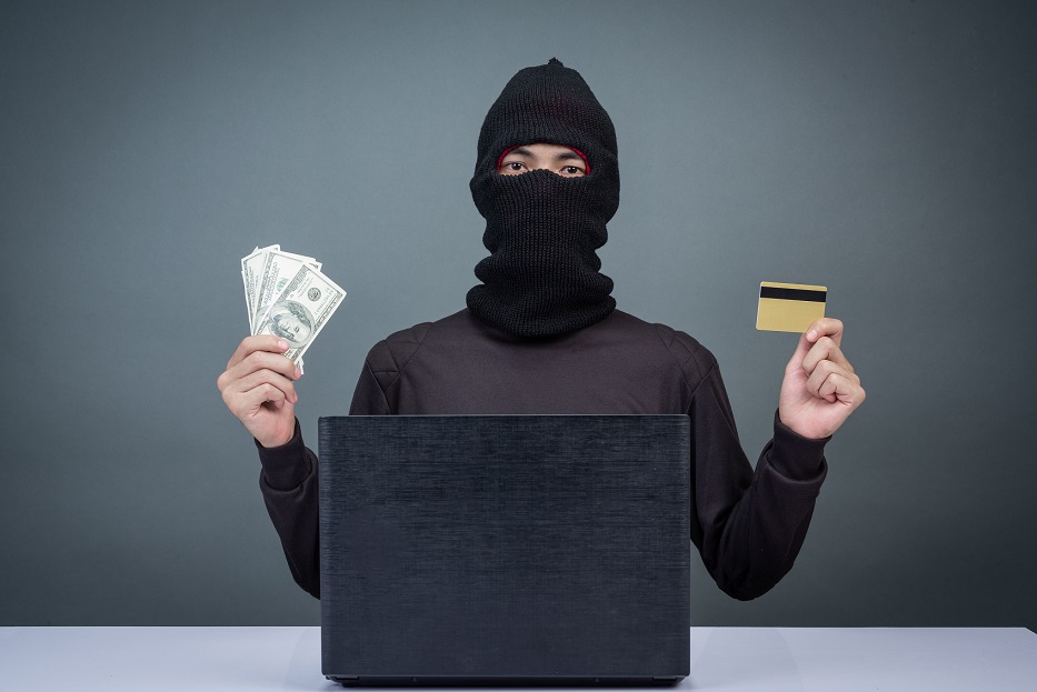 ESET advierte sobre una nueva estafa para invertir dinero que comienza como una relación amorosa
