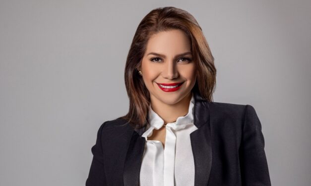 Liley Ballesteros prepara lanzamiento de su primer libro terapéutico