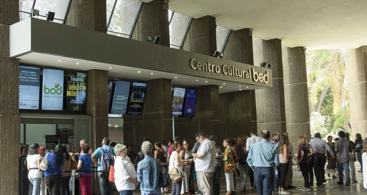 Homenaje a Rafael Cadenas en el Centro Cultural BOD