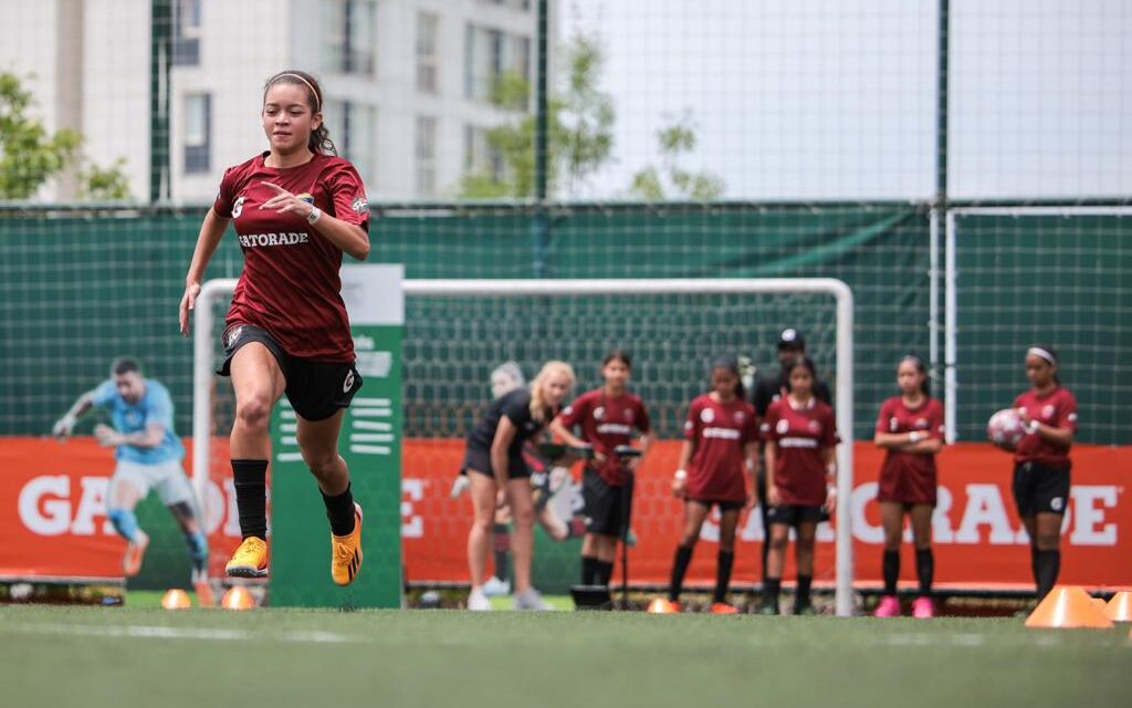 El equipo femenino venezolano Gatorade 5v5 logró el subcampeonato en la competencia global en Estambul
