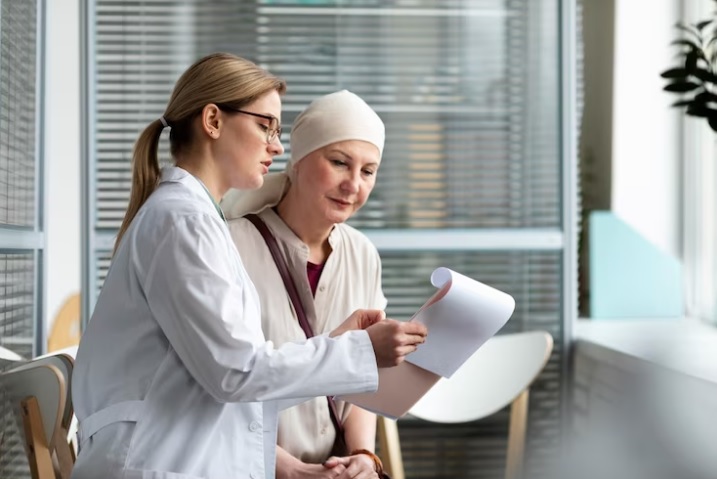 El cáncer y los tratamientos oncológicos pueden debilitar el sistema inmunológico