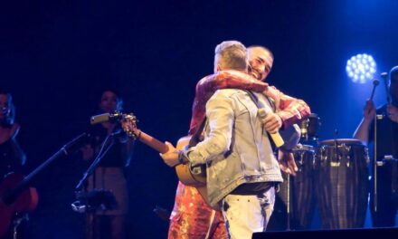 Manuel Turizo canta «Corazón Partío» junto a Alejandro Sanz