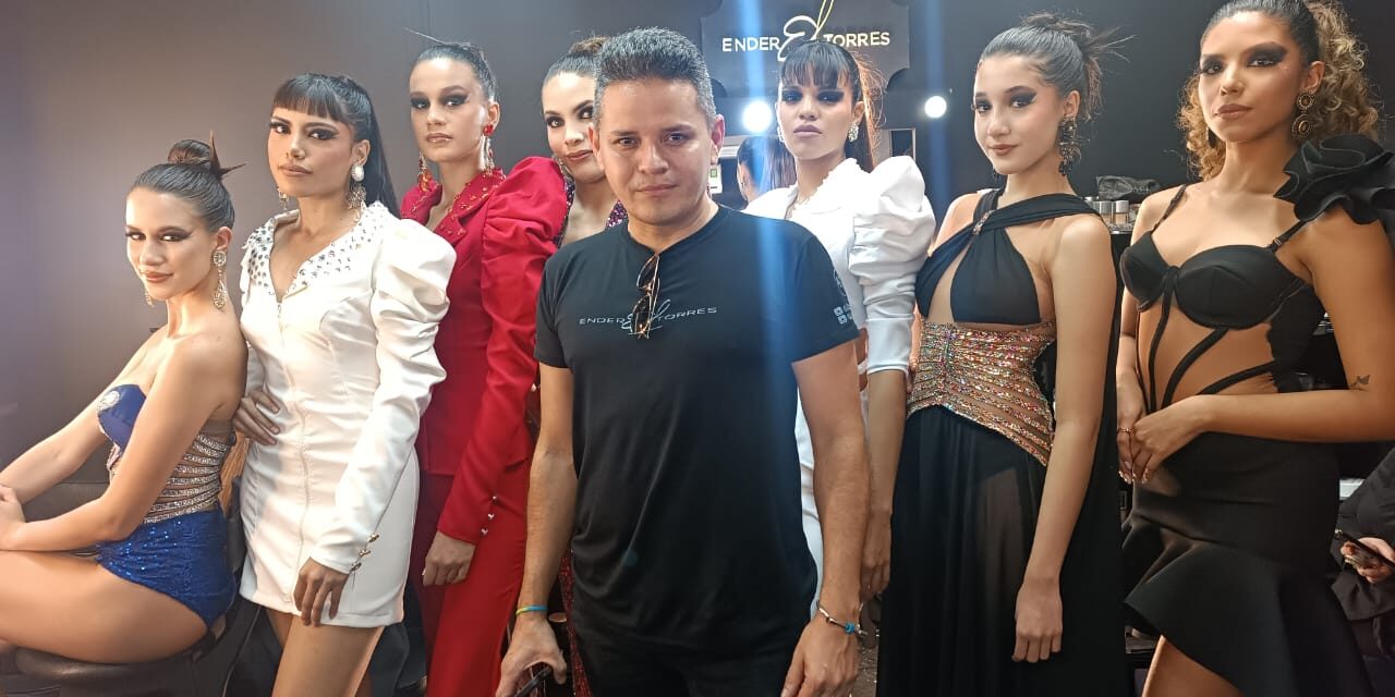LA ESCUELA NACIONAL DE MAQUILLAJE CERTIFICÓ A 21 BECADOS, PROVENIENTES DE DISTINTAS  REGIONES DEL PAÍS,  EN UN DESFILE SIN PRECEDENTES