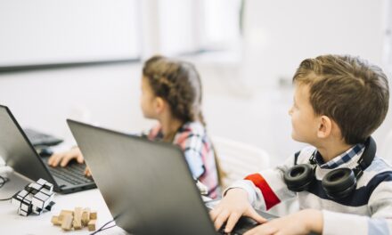 Robo de identidad infantil: ¿Cómo protegerlos?