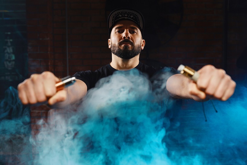 Prohibición del vaper contribuye a crear conciencia sobre los daños que causa