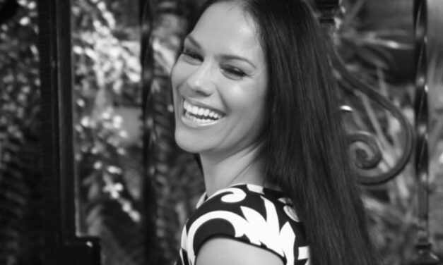 Solmairah Castillo socia del Miss Houston Venezuela