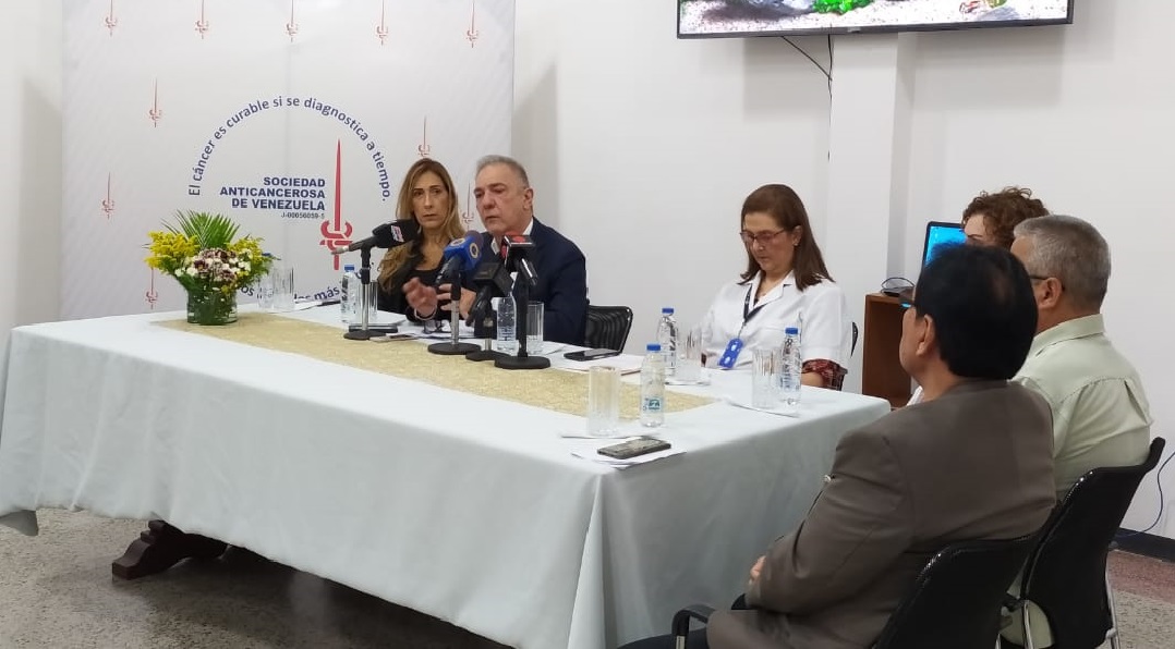 CPC de la SAV: Videoendoscopio con AI alerta sobre lesiones que se escapan al ojo humano