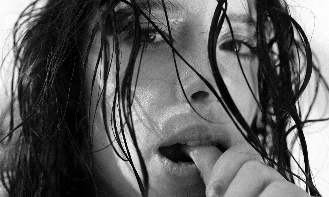 CLAUDIA ROJAS LANZA “TANTO”,SU PRIMER TEMA EN SOLITARIO