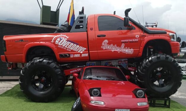 AUTOFEST VIENE SUPER RENOVADO Y  EN DOBLE TANDA…EN EL ESTACIONAMIENTO DEL CCCT Y EN LA CARPA DEL HOTEL TAMANACO.