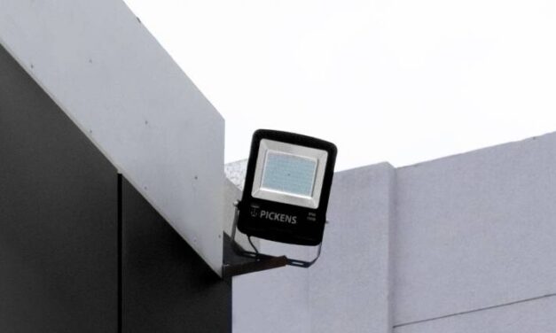 Reflectores en Venezuela deben poseer alta resistencia para ofrecer óptimo rendimiento
