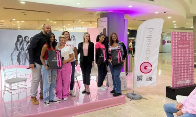 Glam Eclat llevó a cabo charlas de concientización en los centros comerciales de la mano de Senosalud