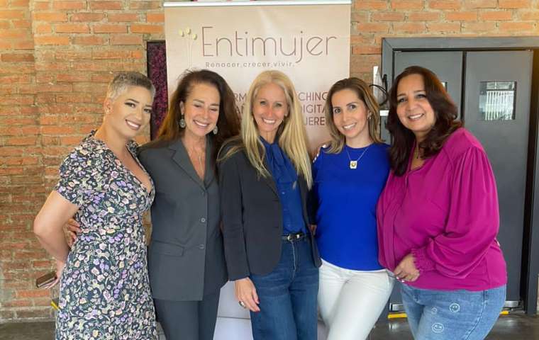 Se realizó con gran éxito la presentación a los medios de la Plataforma de Coaching Entimujer
