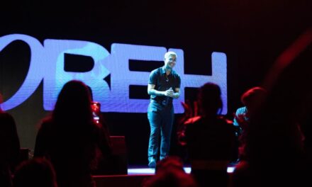 Noreh cautivó en la 11va edición de los Premios más refrescantes