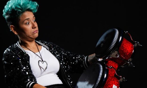 MARTHA PAREDES SE SIGUE POSICIONANDO COMO LA PIONERA DE LA PERCUSIÓN EN LA MÚSICA URBANA
