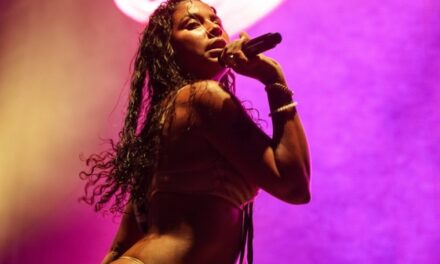 Tokischa se presentó en el “Cusica Fest” en Venezuela ante más de 8.000 personas