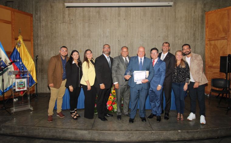 Chacao reconoció la emblemática trayectoria de Miguel Delgado Estevez, Simón Díaz (+) y nuevos talentos musicales