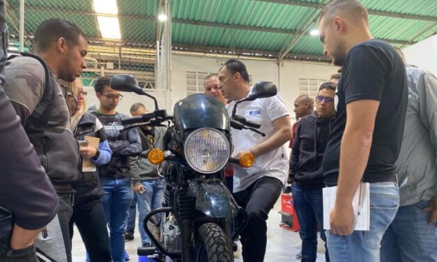 Grupo UMA organizó primer taller de capacitación de técnicos en la marca Bajaj