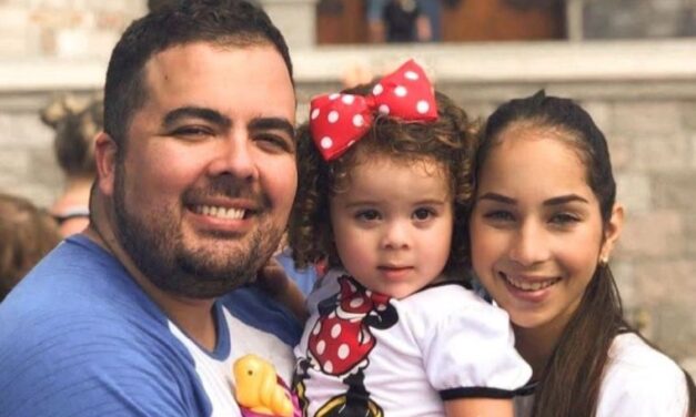 ¡La cigüeña llegó a la Familia Rivero!