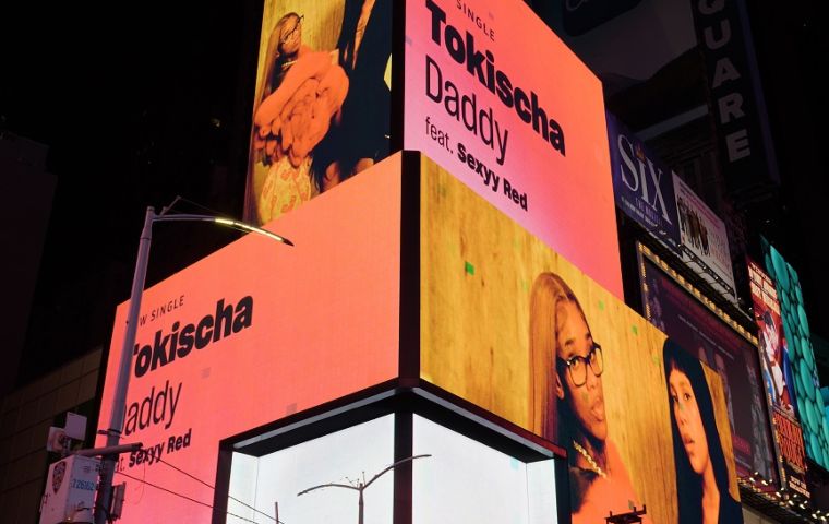 Tokischa y Sexxy Red conquistan las pantallas de Amazon Music con «Daddy»