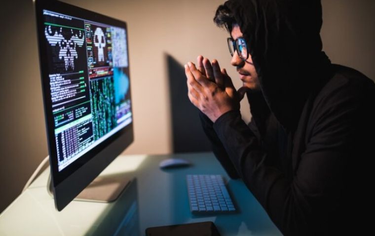 Qué es un ataque DDoS y cuáles son sus consecuencias