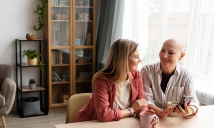¿Cómo gestionar las emociones al cuidar a un paciente oncológico?