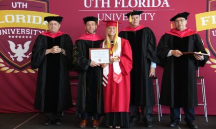 UTH FLORIDA UNIVERSITY TRANSFORMANDO VIDAS DESDE ESTADOS UNIDOS