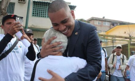 Leocenis Garcia será candidato presidencial por el Partido ProCiudadanos