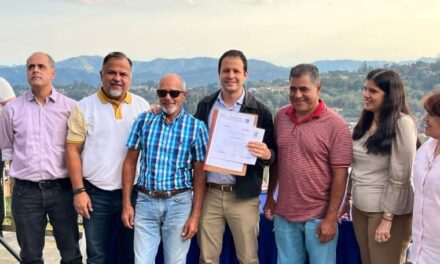 Elías Sayegh: reivindicamos a los hatillanos con la entrega título de Tenencia de Tierras