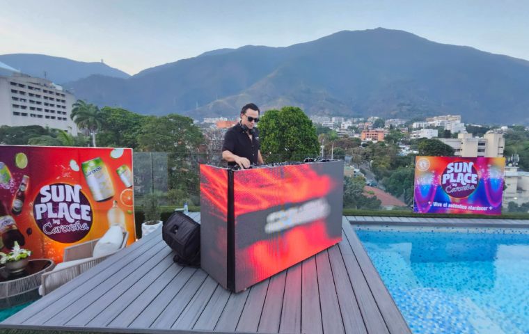 SE CELEBRÓ EN VENEZUELA LA PRIMERA EDICIÓN DE SUNPLACE DE SANGRÍA CAROREÑA, EL NUEVO FORMATO DE EVENTOS DONDE PUEDES SER AUTÉNTICO