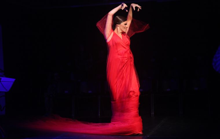 «Llega flamenco mestizo de Daniela Tugues»