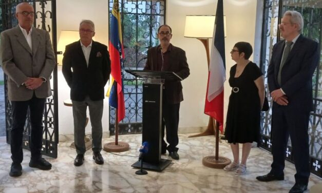 Raúl García Palma se alza con el I Premio Franco-Venezolano de Poesía
