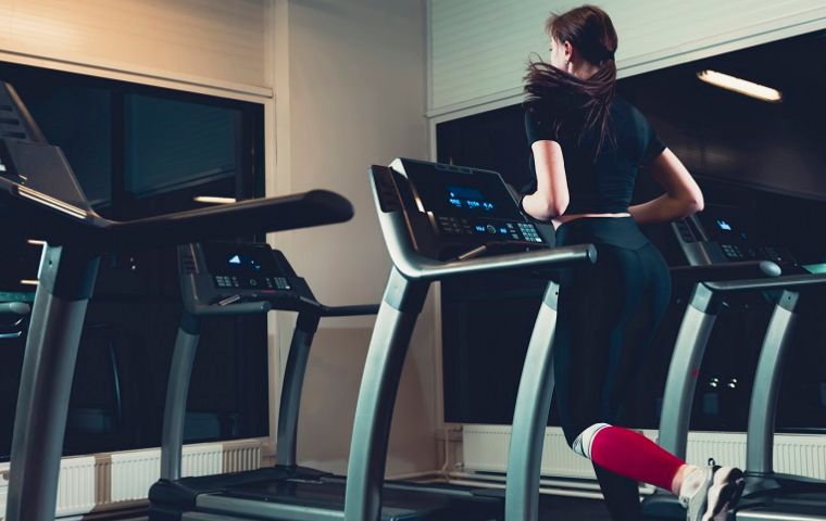 Cardio ¿antes o después de las pesas? La respuesta que buscabas
