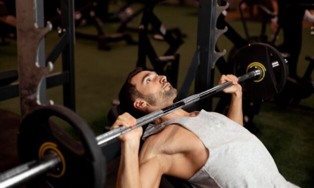 Consejos para evitar lesiones al entrenar con pesas