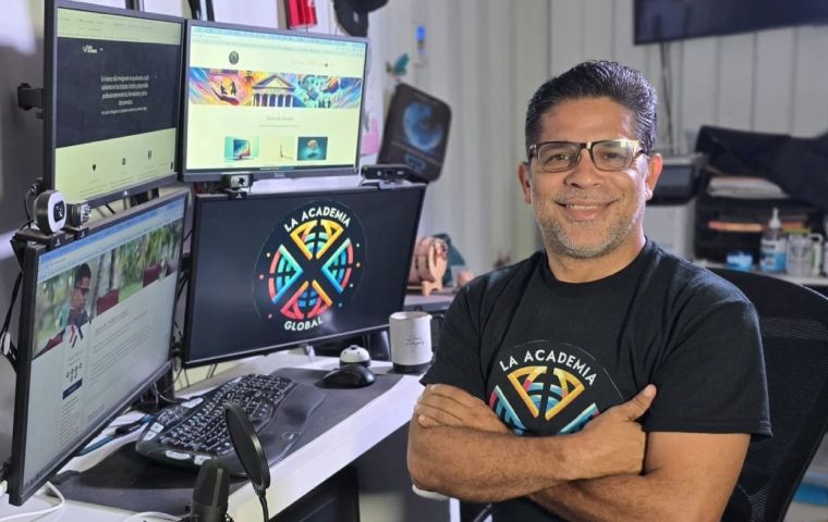 Xavier Mármol, el venezolano que revoluciona la educación mundial con “La Academia Global»