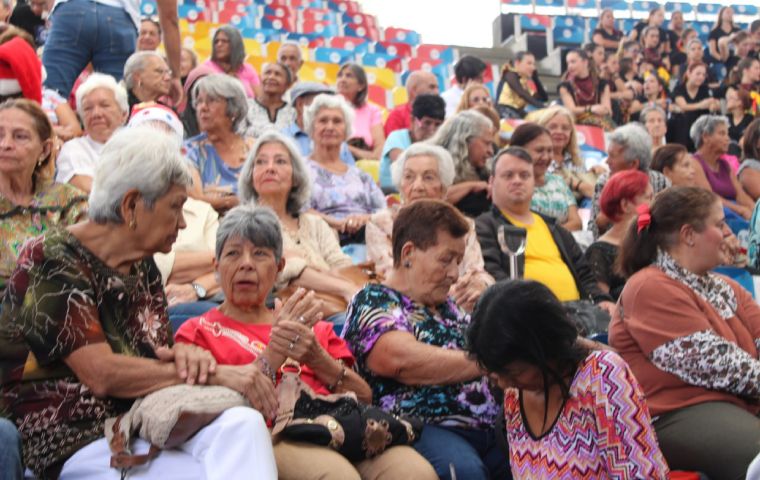 El Hatillo beneficia a más de 500 abuelos con programas de integración y salud