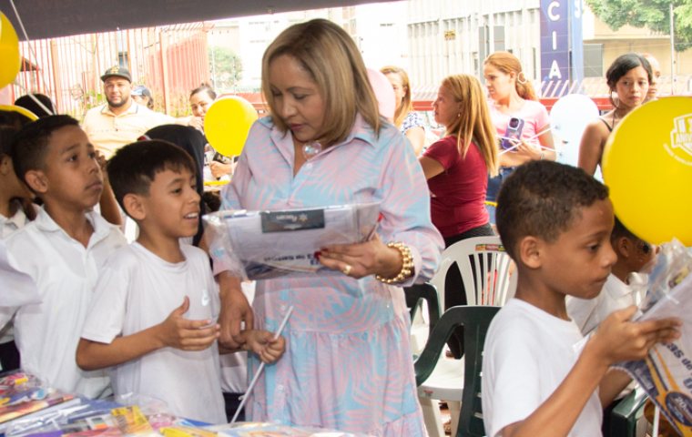 GRUPO VISODI CELEBRÓ EL DÍA DE LAS MADRES OTORGANDO DONATIVOS ESCOLARES A POBLACIONES VULNERABLES