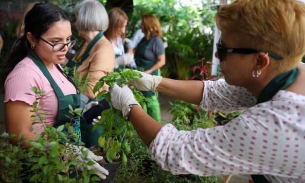 SPRICKLE GREEN OFRECIÓ SU PRIMER TALLER DE JARDINERÍA DE LA MANO DE GARDEN CENTER