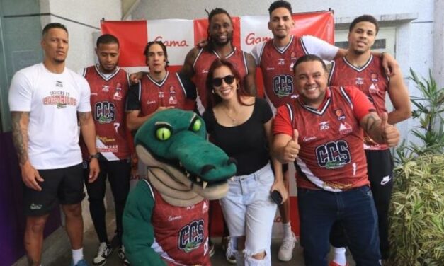 Gama Express El Paraíso recibió eufóricamente la visita de Cocodrilos de Caracas donde los esperaban fanáticos y miembros de la familia Gama