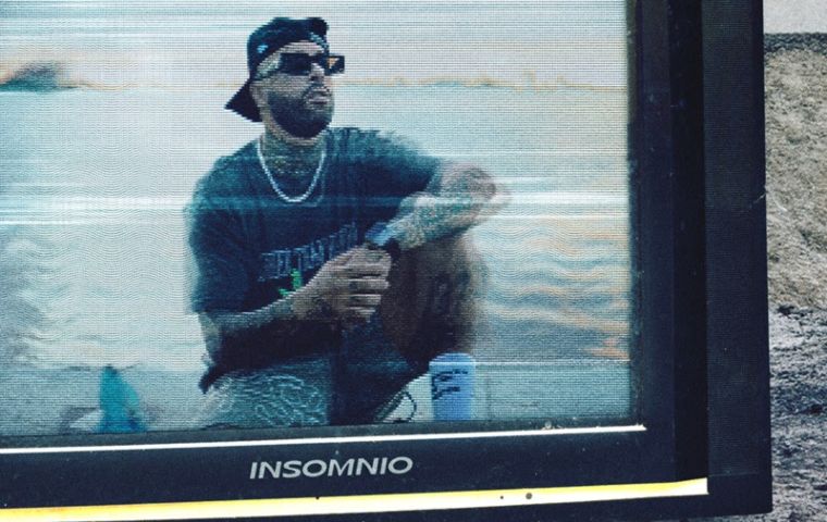Nicky Jam presenta su nuevo sencillo «Insomnio»