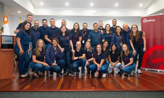 Gama celebra la graduación de la tercera cohorte del Diplomado en Gerencia de Empresas de Servicio
