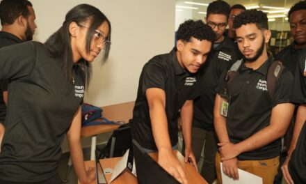 Creatividad innovadora y alta participación de jóvenes consolidan los programas educativos de Samsung en la región