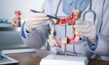 Clínica de Prevención SAV recibió doble premio en Congreso de Gastroenterología