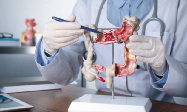 Clínica de Prevención SAV recibió doble premio en Congreso de Gastroenterología