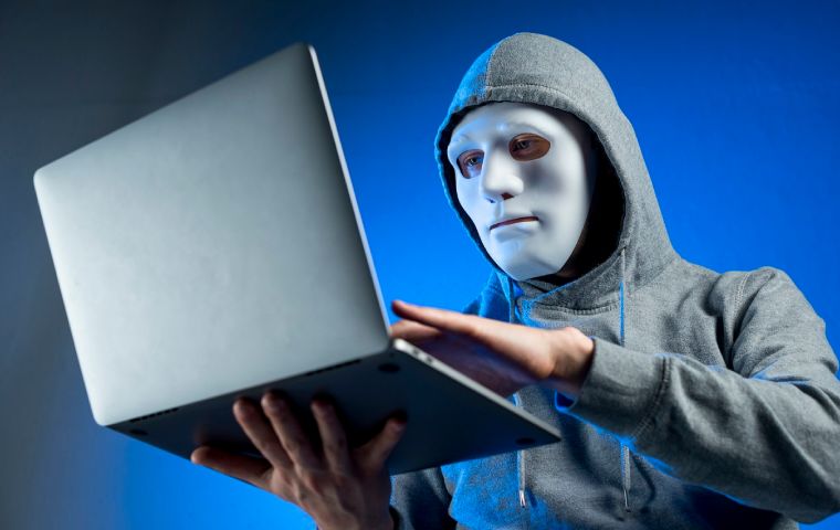 ESET descubre un nuevo actor de amenazas que abusa de servicios como Dropbox, OneDrive y GitHub