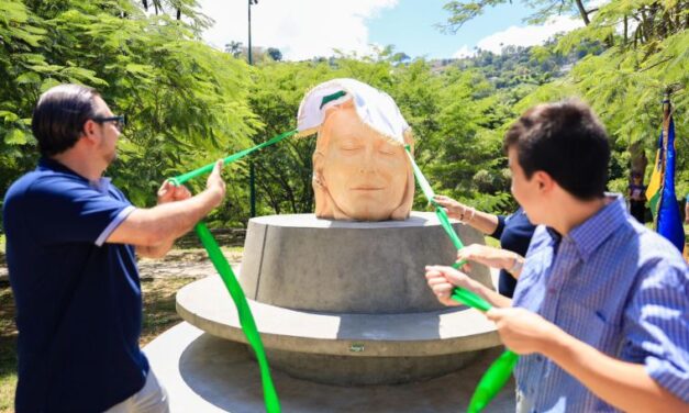 Alcaldía de Baruta y Alcalde Darwin González dan la bienvenida a Susanita, la nueva escultura en Colinas de Bello Monte