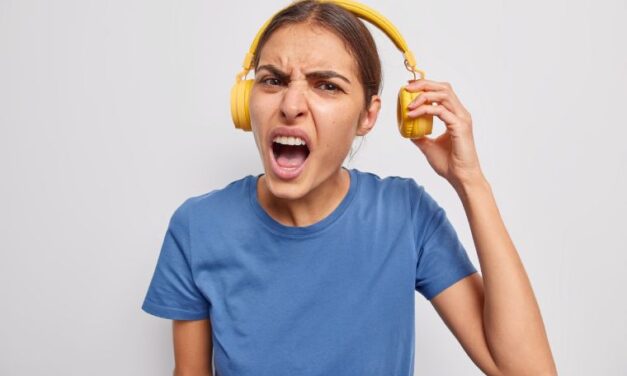 10% y 15% de la población mundial puede ser afectado por Tinnitus
