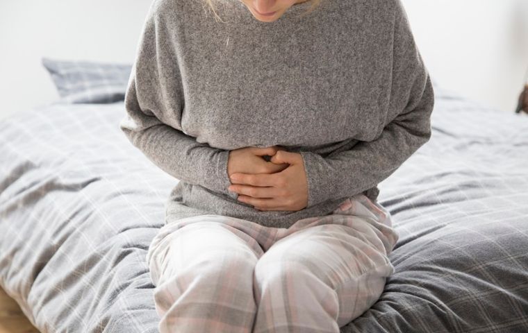 Enfermedades inflamatorias intestinal se presenta en personas con edades entre 20 y 30 años